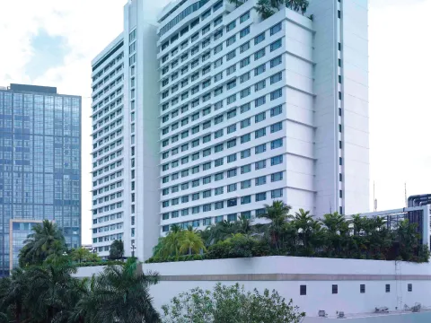 New World Makati Hotel, Manila