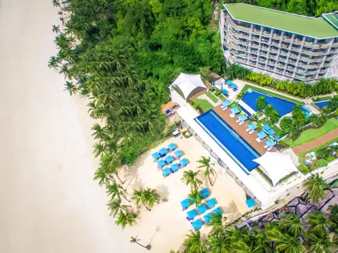 The Lind Boracay
